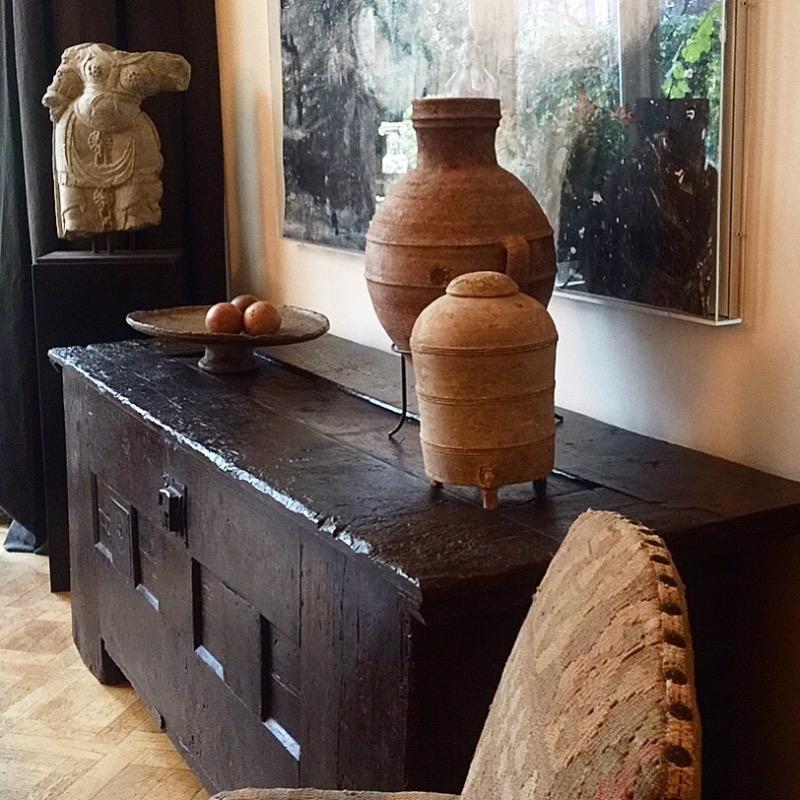 Spanish chest - Furniture - Collection Welvaars - Odette
